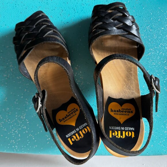 Toffel Swedish Hasbeens Black strappy leather clogs - Picture 10 of 13